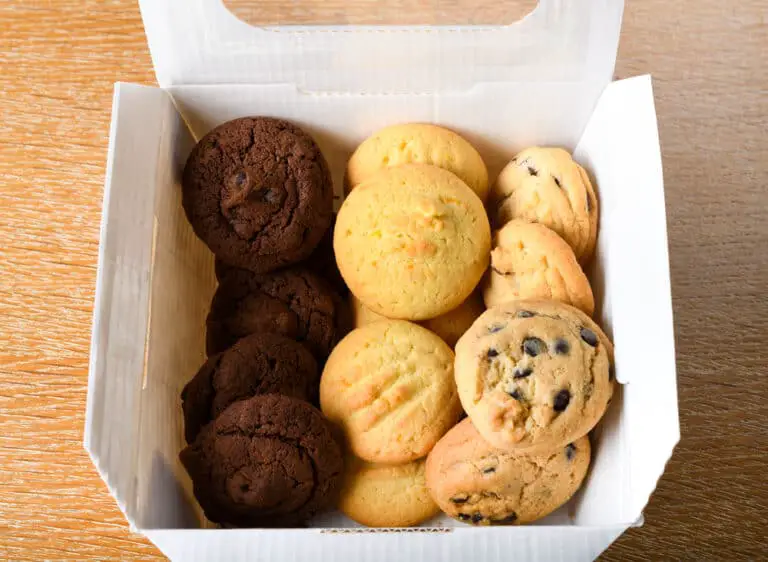 Homemade-cookies-in-white-shipping-box